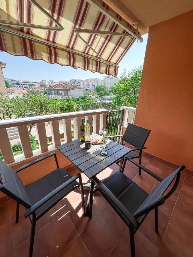 Holiday Star Apartment Trogir Bagian luar foto