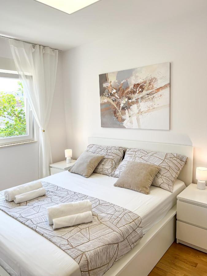Holiday Star Apartment Trogir Bagian luar foto