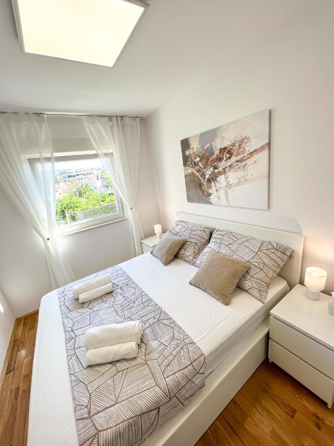 Holiday Star Apartment Trogir Bagian luar foto