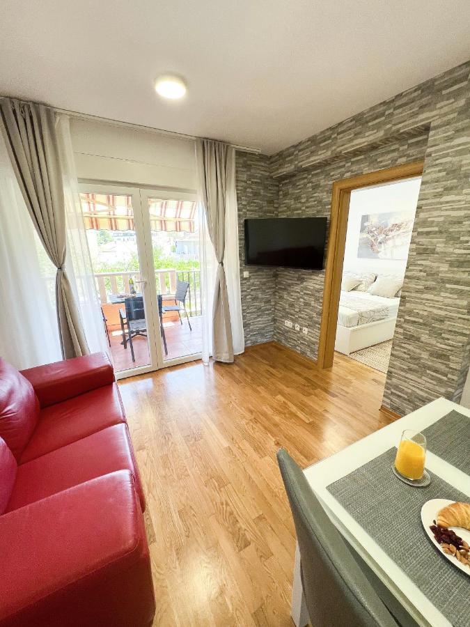 Holiday Star Apartment Trogir Bagian luar foto